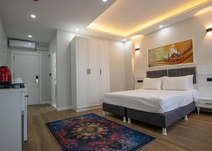 Hodegon Suite Hotel