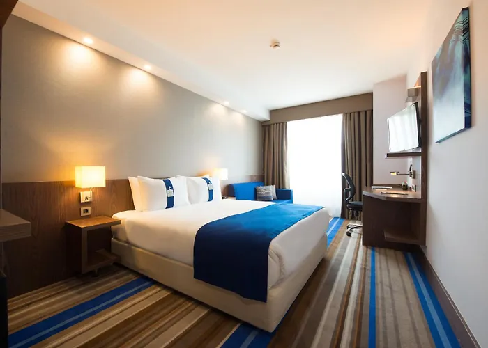 Holiday Inn Express İstanbul Airport