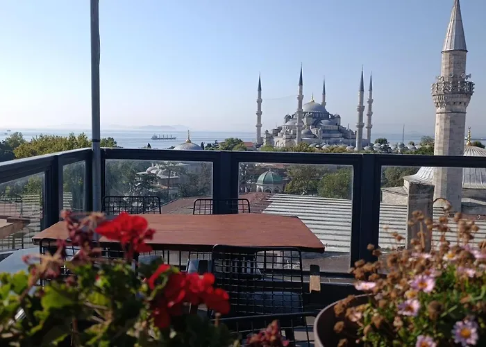 Nomade Old City Hotel