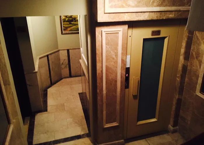 Kadikoy Park Suites