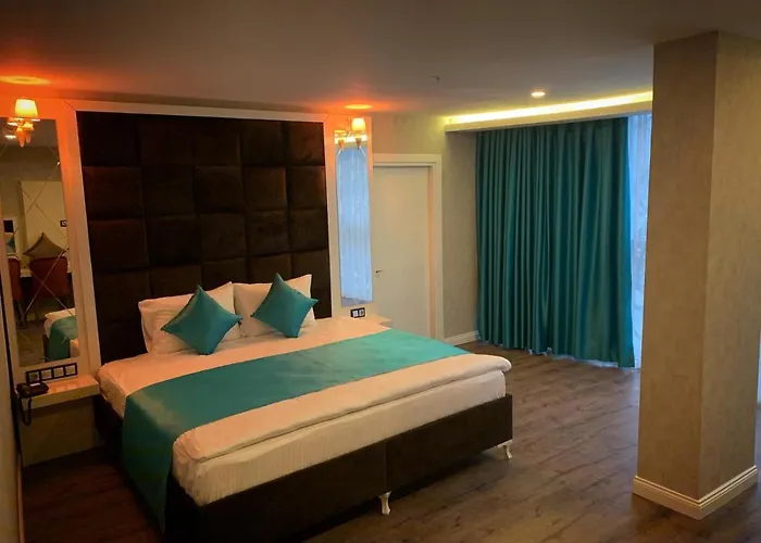 Royal Airport Hotel