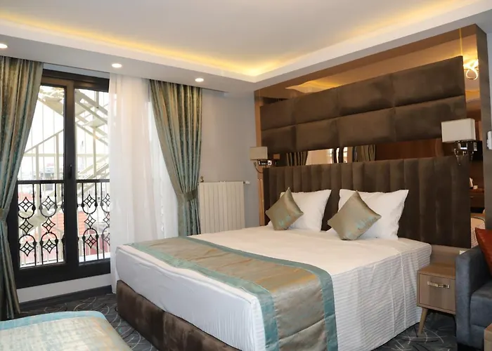 Grand Kavi Hotel
